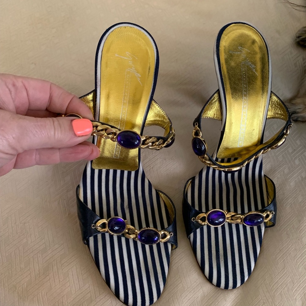 High heel sandals